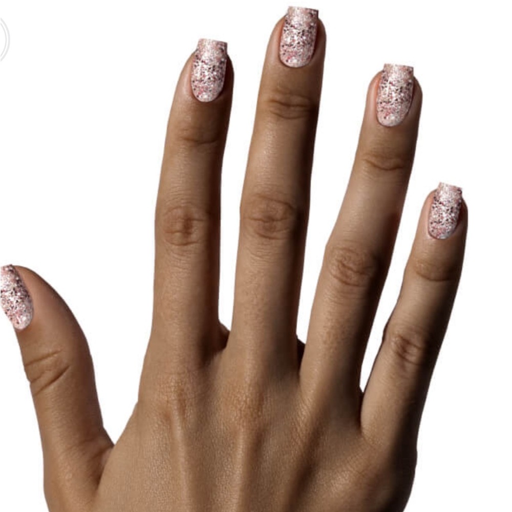 Nailboo Glam Queen Sparkling Glitter Dip Powder - Picture 5 of 8